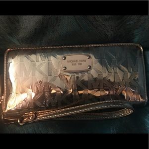 Rose Gold Michael Kors Wristlet/Wallet